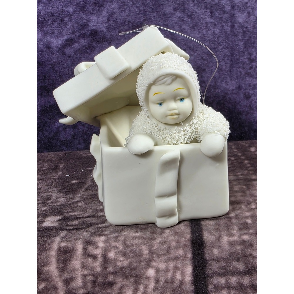 Snowbabies‎ Dept 56 Gift Box "Surprise "Baby Ornament Vintage Porcelain